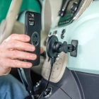 Uchwyt Przylepiec Indukcja Bezprzewodowo Auto Samochód SPC SP CONNECT Uniwersalny